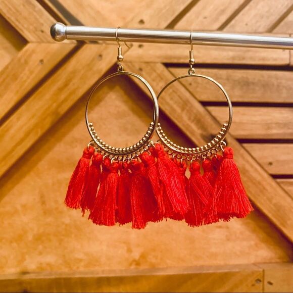 Jewelry - Red tassel earrings